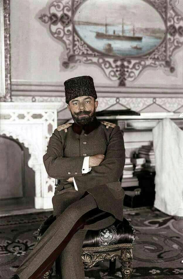 umtdogan71's tweet photo. Her sabah yirmi arap asmadan kahvaltı etmediği söylenen Cemal Paşa. https://t.co/PLzj6UYOo9