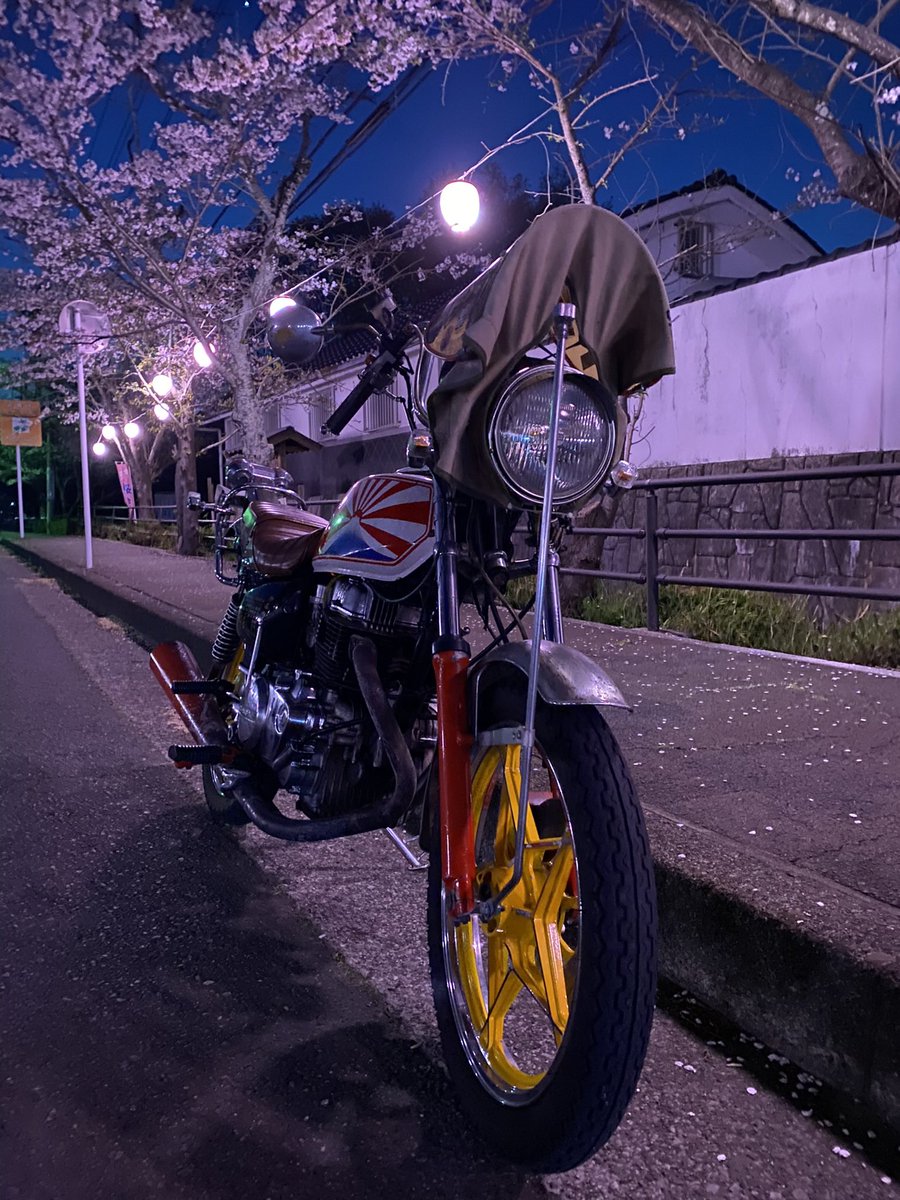 fuga___0921's tweet photo. 引越して置き場がないので早急に買ってくれる方いませんか🥲
調子絶好調です‼️
値段は75で考えてます‼️

マジェと原付もあるのでついでに買ってくれる方探してます🥺🥺
#cb250t売ります
#cb400t売ります
#ホーク売ります
#バブ売ります
#マジェスティ売ります
#原付売ります https://t.co/JwrMRG4q9q