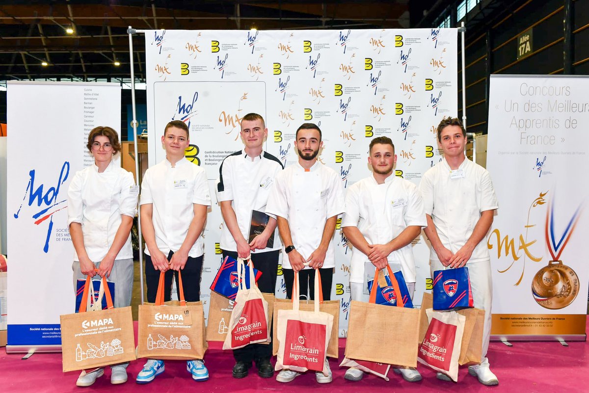 🏆🇫🇷 Félicitations à notre apprenti Quentin qui a été titré ce samedi MAF en boulangerie à Clermont-Ferrand lors de la Foire Exposition Clermont-Cournon.🥖

Après 8h de concours auprès de 16 concurrents, Quentin a fait ses preuves en sur l’ensemble de ses productions 👏