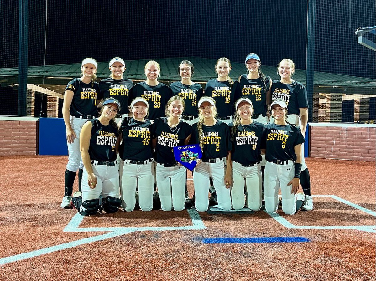 Congrats @18IllEsprit on winning the USAES Turf Cup. You all survived the grind. Pretty nice start to the fall season!