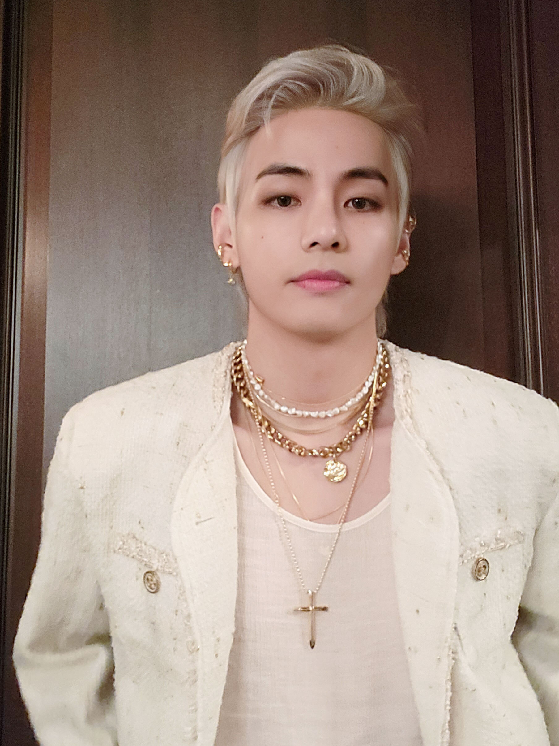 BTS-V様 BTS V - Pop Magazine (September 2023 Issue Covers