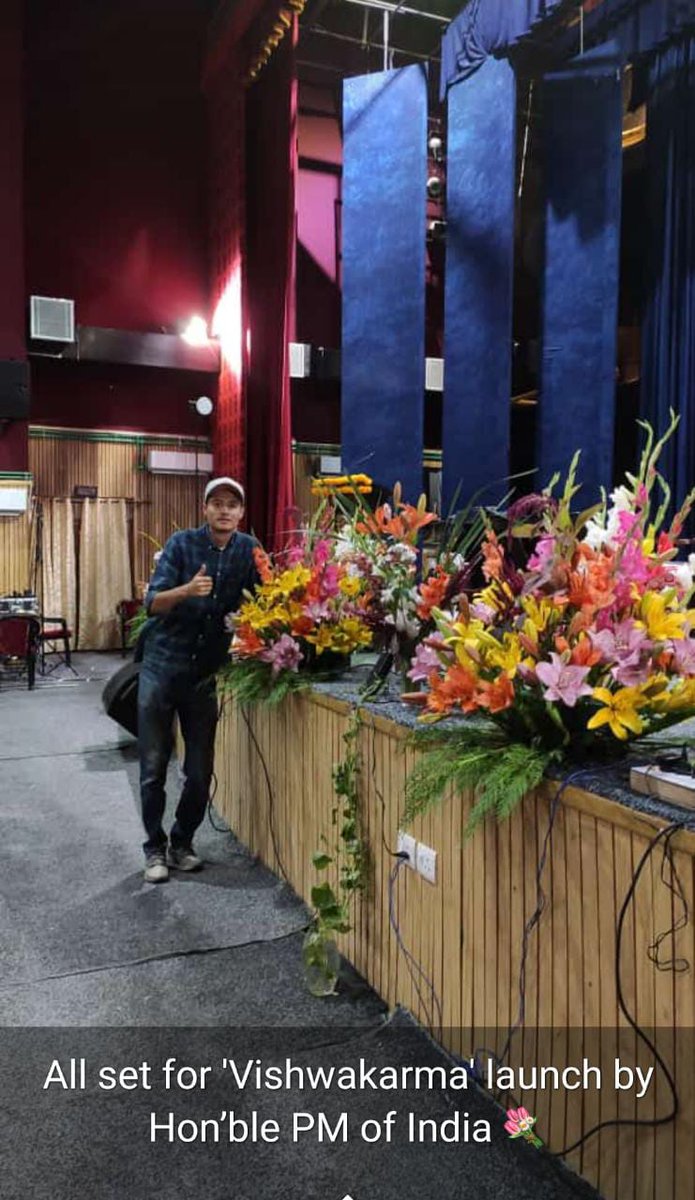 CSIR Floriculture Mission <a href="/CsirFlori/">CSIR Floriculture Mission</a> creating entrepreneurship around flower decoration in PM Vishwakahrma Scheme at Sindhu Sanskriti Kendra Leh, Ladakh. <a href="/RigzenTsewang/">རིག་འཛིན་ཚེ་དབང། Rigzen Tsewang</a> <a href="/lg_ladakh/">LG Ladakh</a> <a href="/Ravinder_Dangi1/">Ravinder Dangi</a>  <a href="/DrJitendraSingh/">Dr Jitendra Singh</a> <a href="/PMOIndia/">PMO India</a> <a href="/CSIR_IHBT/">CSIR-Institute of Himalayan Bioresource Technology</a> <a href="/VibhaSawhney/">Vibha Malhotra Sawhney</a> <a href="/MahendraDarokar/">Mahendra Darokar</a> <a href="/jtnladakh/">Jamyang Tsering Namgyal</a>