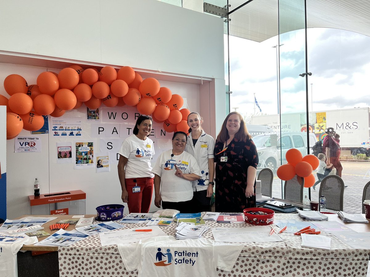 World Patient Safety Day @DarentValleyHsp - out in the foyer spreading the word! @WHO @ptsafetylearn @ptsafetyNHS