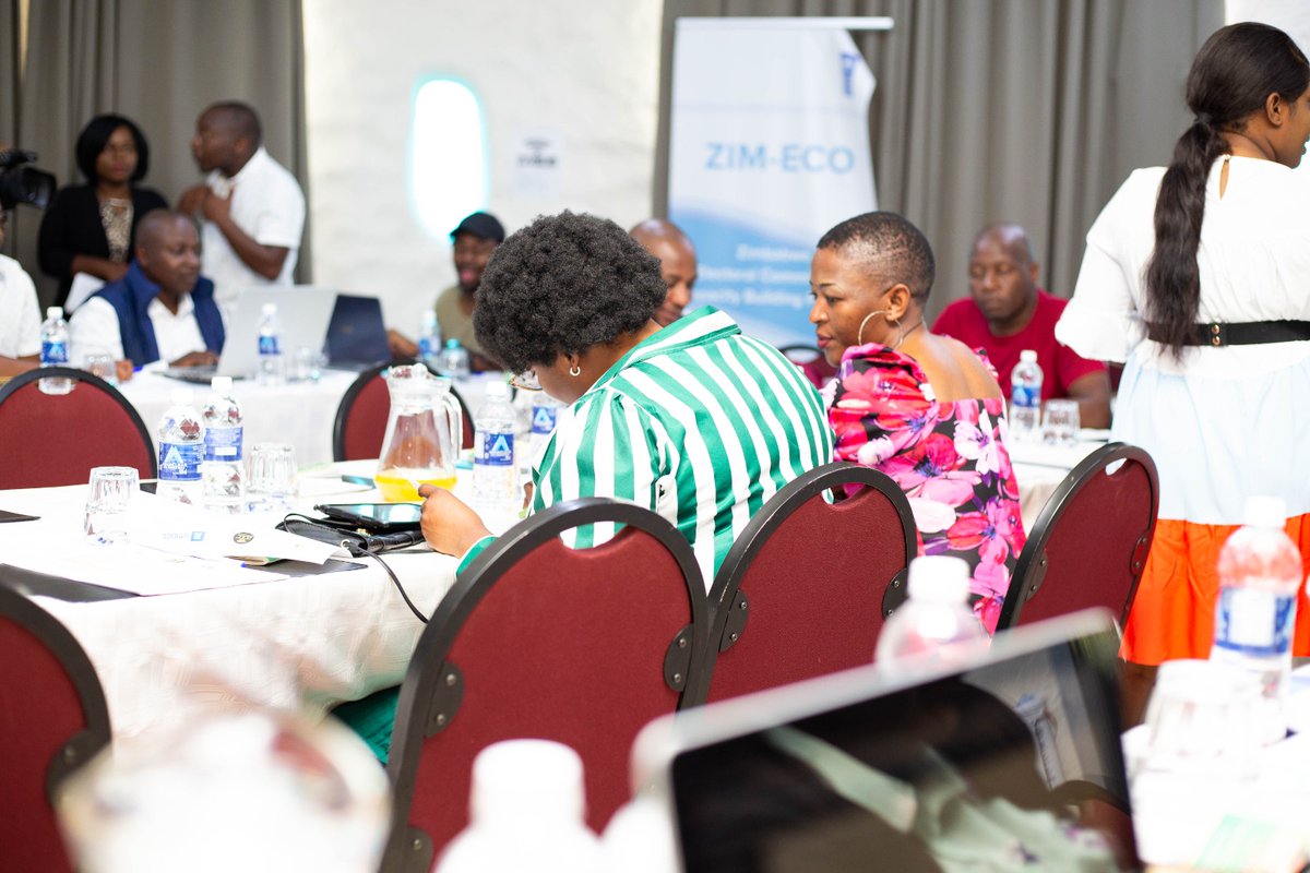 JMuchazoreka's tweet photo. Ongoing Zimbabwe Online Content Creators national fora, #PostElectionZW,#ZOCC Fora, ZUJ, UNESCO, ZMC. The media has a responsibility to uphold ethical reporting.. https://t.co/AycvX2KsYr