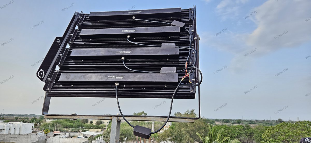 VeltroxL's tweet image. 1000W LED Stadium Lights are designed heavy-duty, lightweight, and durable die-cast for high wear resistance.

Thanks &amp;amp; Regards
For More Information
Veltrox Industries
+ 91 7984 777 165

#veltroxledlight #LEDLight #streetlight #floodlight #waterprooflight #industriallight #india