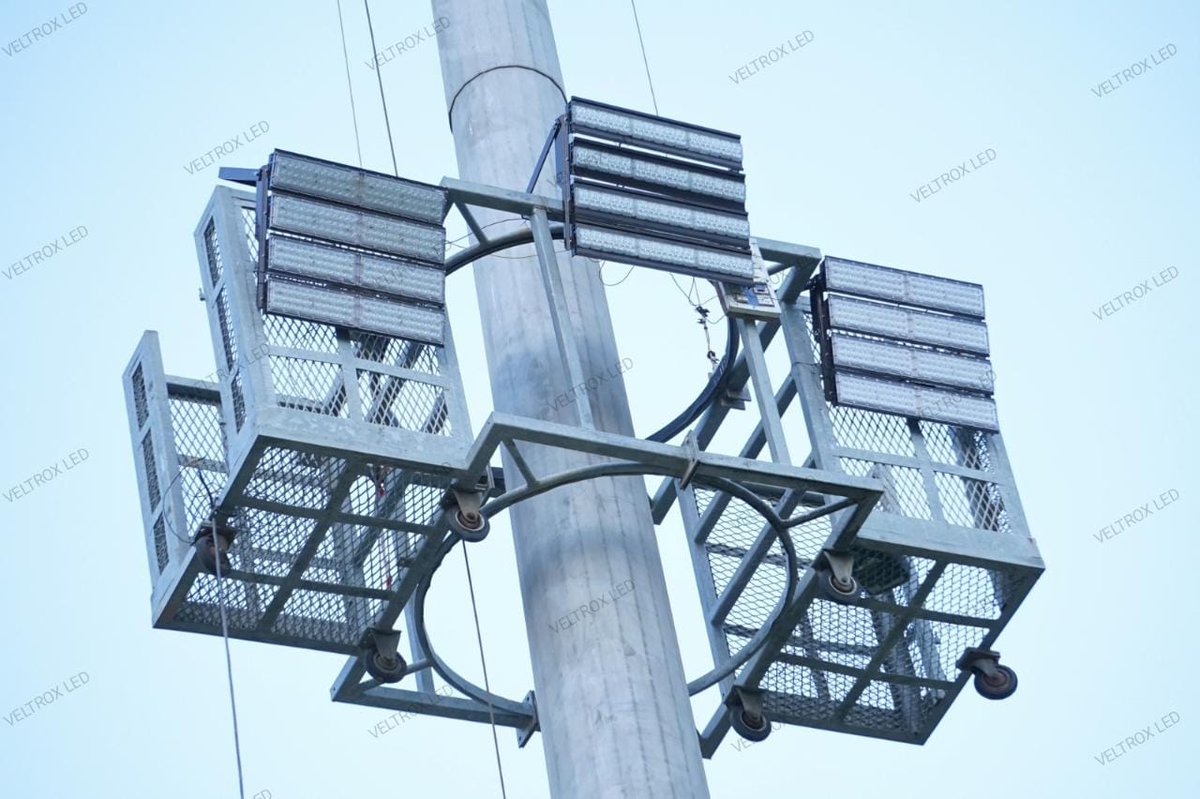 VeltroxL's tweet image. 1000W LED Stadium Lights are designed heavy-duty, lightweight, and durable die-cast for high wear resistance.

Thanks &amp;amp; Regards
For More Information
Veltrox Industries
+ 91 7984 777 165

#veltroxledlight #LEDLight #streetlight #floodlight #waterprooflight #industriallight #india