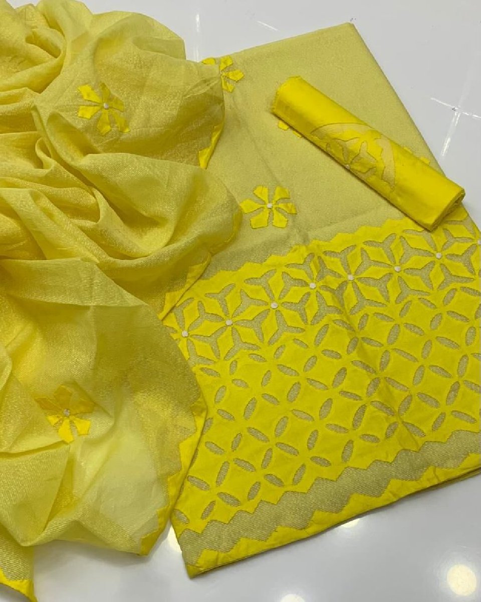 SamsCollection9's tweet image. Stuff khaddi net 3 PC dress
Women's Unstitched Winter Suit
Work handmade applic Daman embroidery

bit.ly/3QQd38t 

#samscollection #womenssuit #ladiesclothes #applicwork #embroidery #applicembroidery #khaddinet #khaadinet #wintercollection #fashion #shopping #wedding