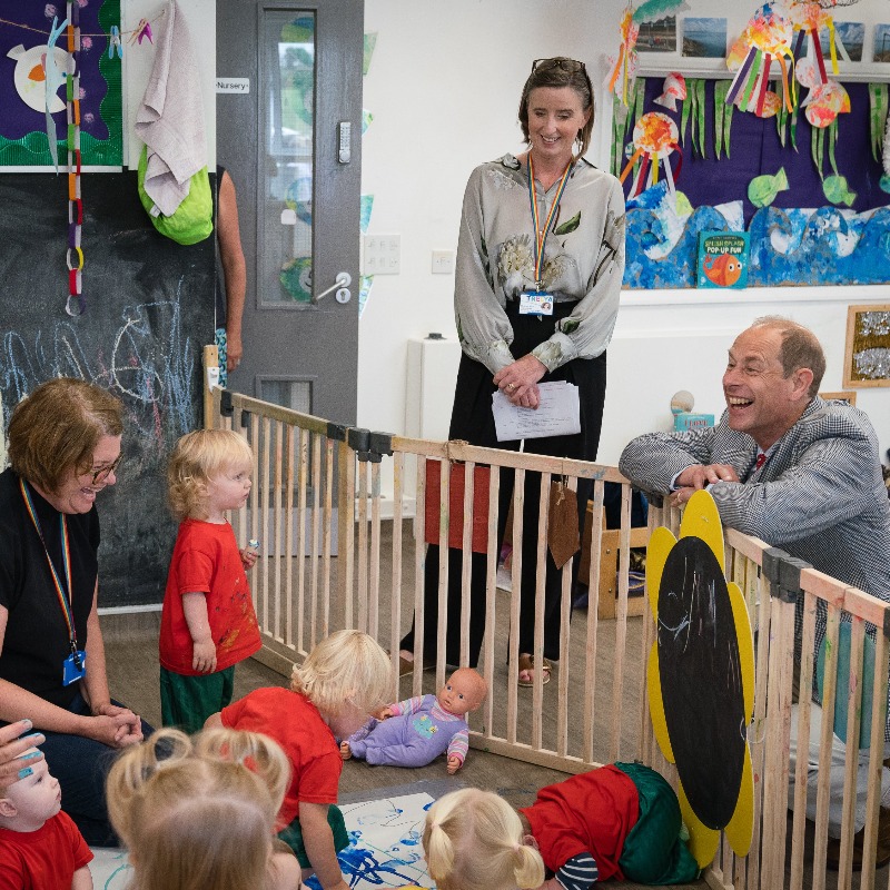 RoyalFamily's tweet photo. On Friday, The Duke of Edinburgh visited Cornwall, where he...

🤝 met children, young people and families supported by @TrelyaCornwall;

🎭 enjoyed a specially-commissioned performance at @HallForCornwall; 

🍎 officially opened Kay’s Cyderhouse at @HealeysCyder Farm.