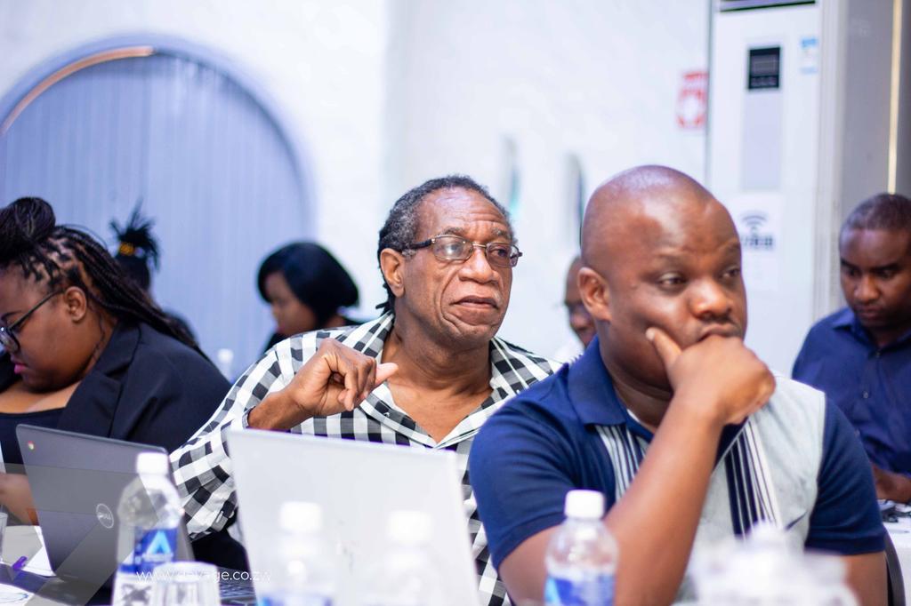 mugabe_edith's tweet photo. Zimbabwe Online Content Creators (ZOCC)
National Media Fora 2023
Day 1
@ZOCCzw
@unescoROSA
@Zim_Media_Com
Online Content Creators should uphold ethical reporting as it promotes trust from the society
#ZOCCFora
#PostElectionZW https://t.co/zm5ZUp5bbk