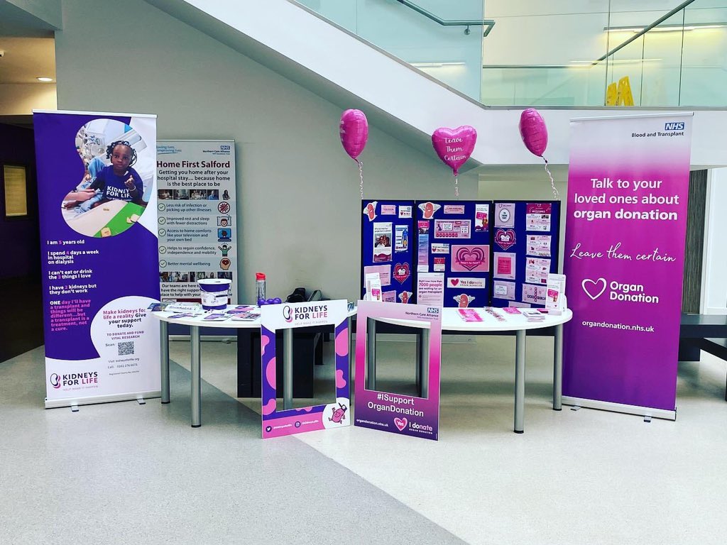 HAPPY ORGAN DONATION WEEK 💜 The team are at Salford Royal and The Royal Manchester Children’s Children’s hospital today raising awareness. Please pop along and say hello if you’re nearby 💜 @SalfordRenal @RMCH_Ward77 @RMCH_Urology #OrganDonationWeek