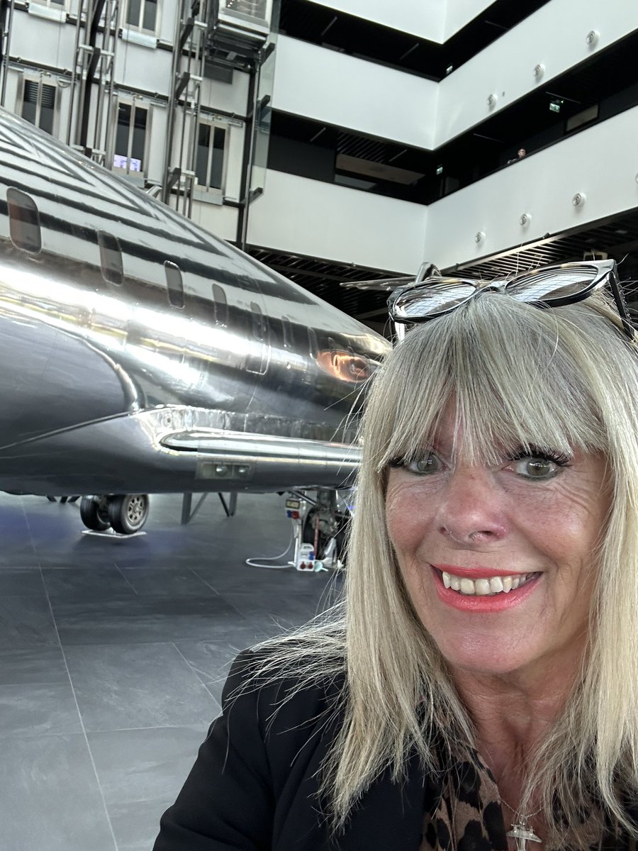 Liz Hoefsmit 🇮🇪🇾🇪🇪🇺🛫 tweet media