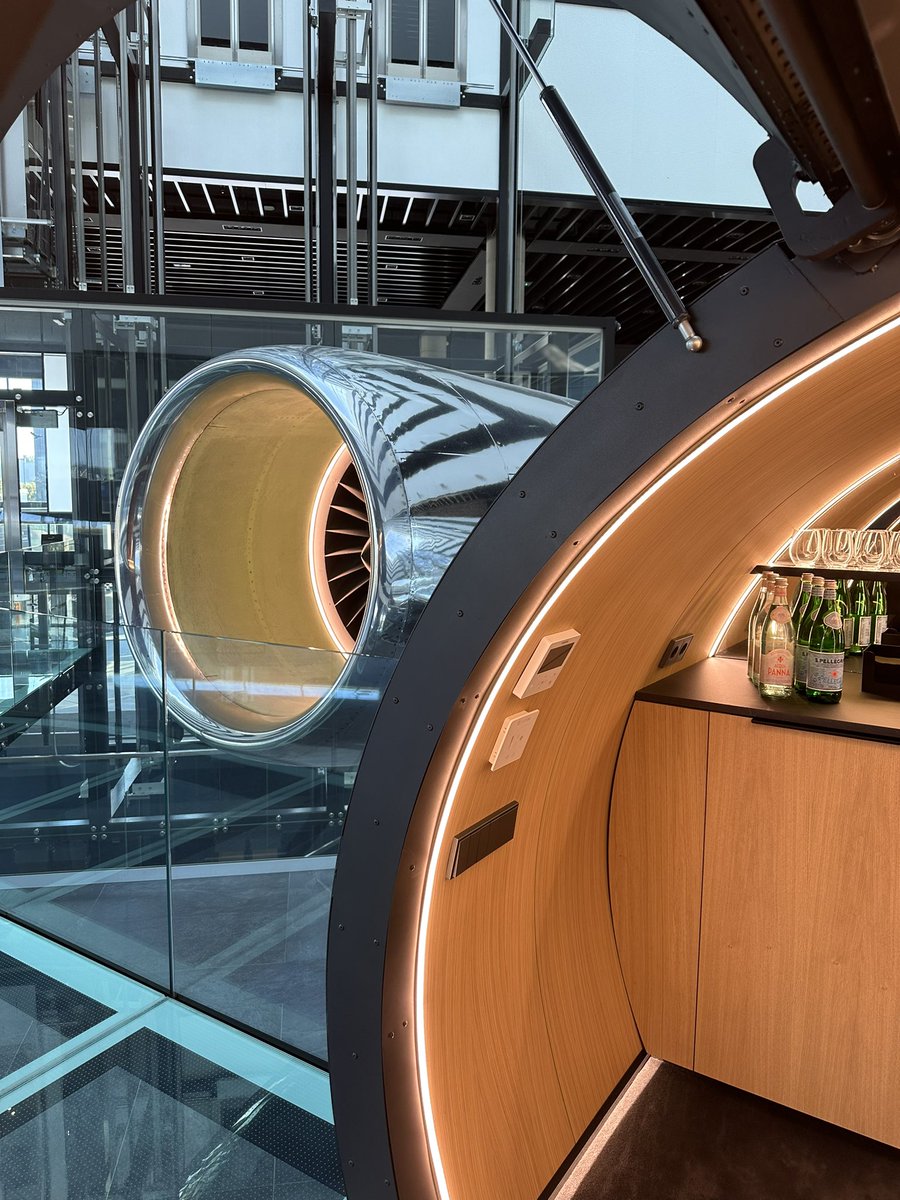 Liz Hoefsmit 🇮🇪🇾🇪🇪🇺🛫 tweet media