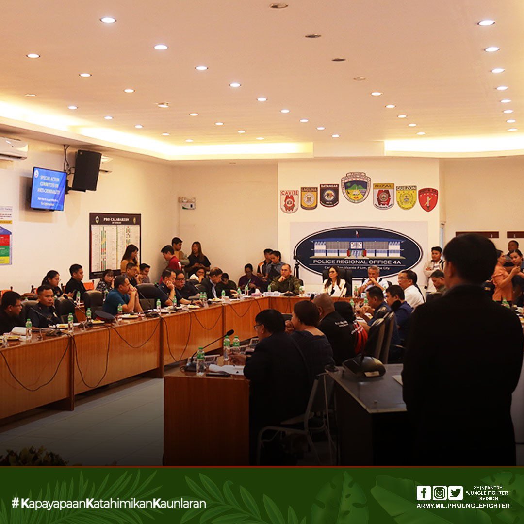 JungleFighter2's tweet photo. IN PHOTOS | The 2ID Commander Maj. Gen. Roberto Capulong joined in the CALABARZON Regional Peace and Order Council 3rd Quarter Cluster Meeting at the Headquarters, PNP CALABARZON in Camp Vicente Lim, Calamba City, Laguna on Sept 15

#JungleFighter
#KapayapaanKatahimikanKaunlaran https://t.co/3F6esUg6MR