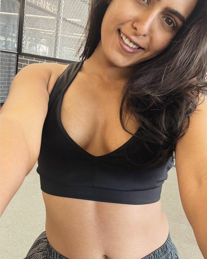 F6TRd_5aEAAPUCi?format=jpg&name=900x900