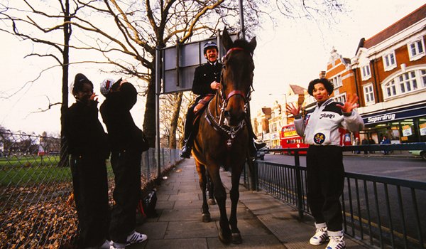 Run_Riot's tweet image. Opening this week. The untold stories of Black British fashion

#TheMissingThread - a major new exhibition

🗓️ 21 Sep 2023 - 7 Jan 2024
📍@SomersetHouse
🎟️ £12/£9.50 conc (25 and under £5.00)

Find out more 👉 mailchi.mp/run-riot.com/t…