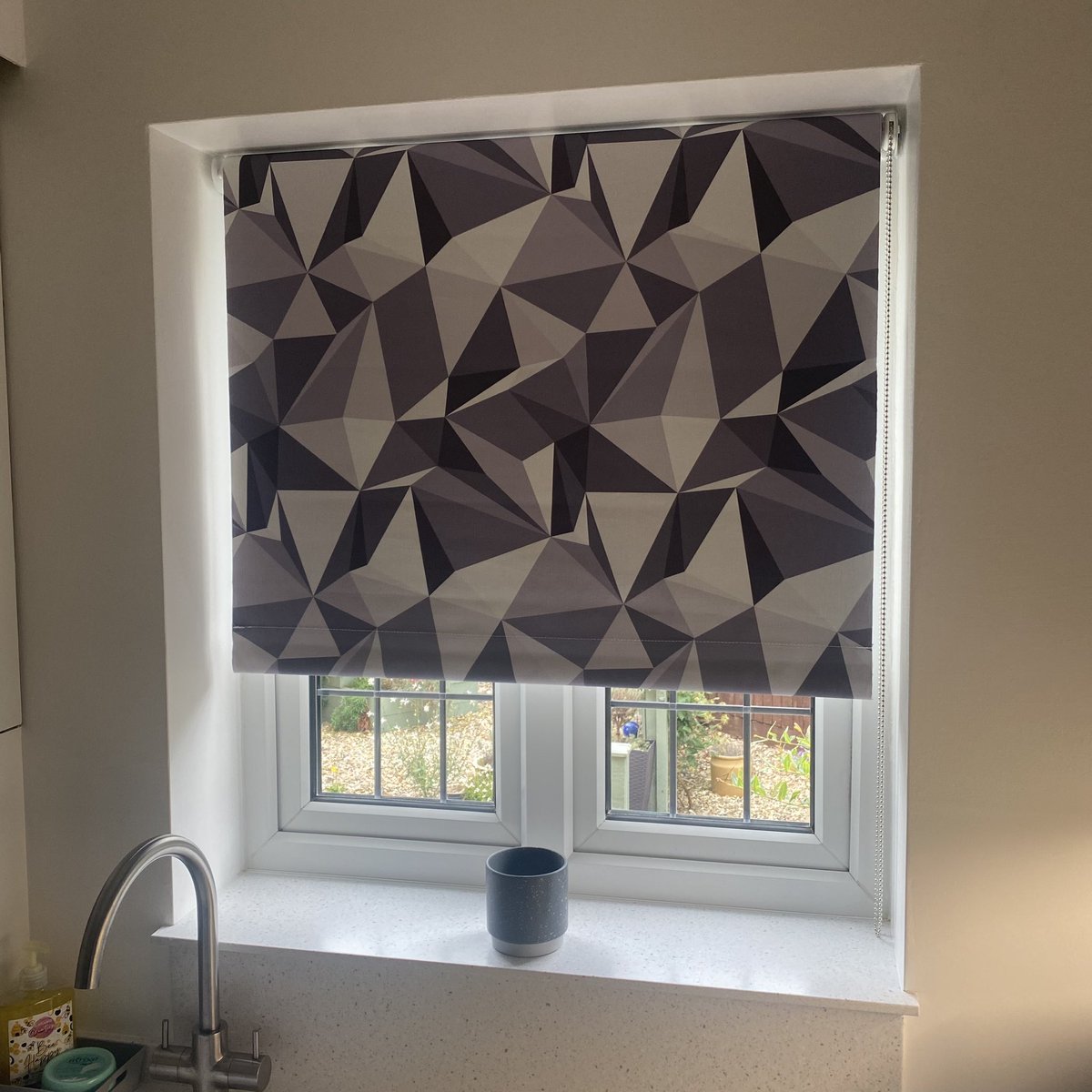 Love this little geometric design roller blind we produced recently, a fab finish to the customers recently renovated kitchen!