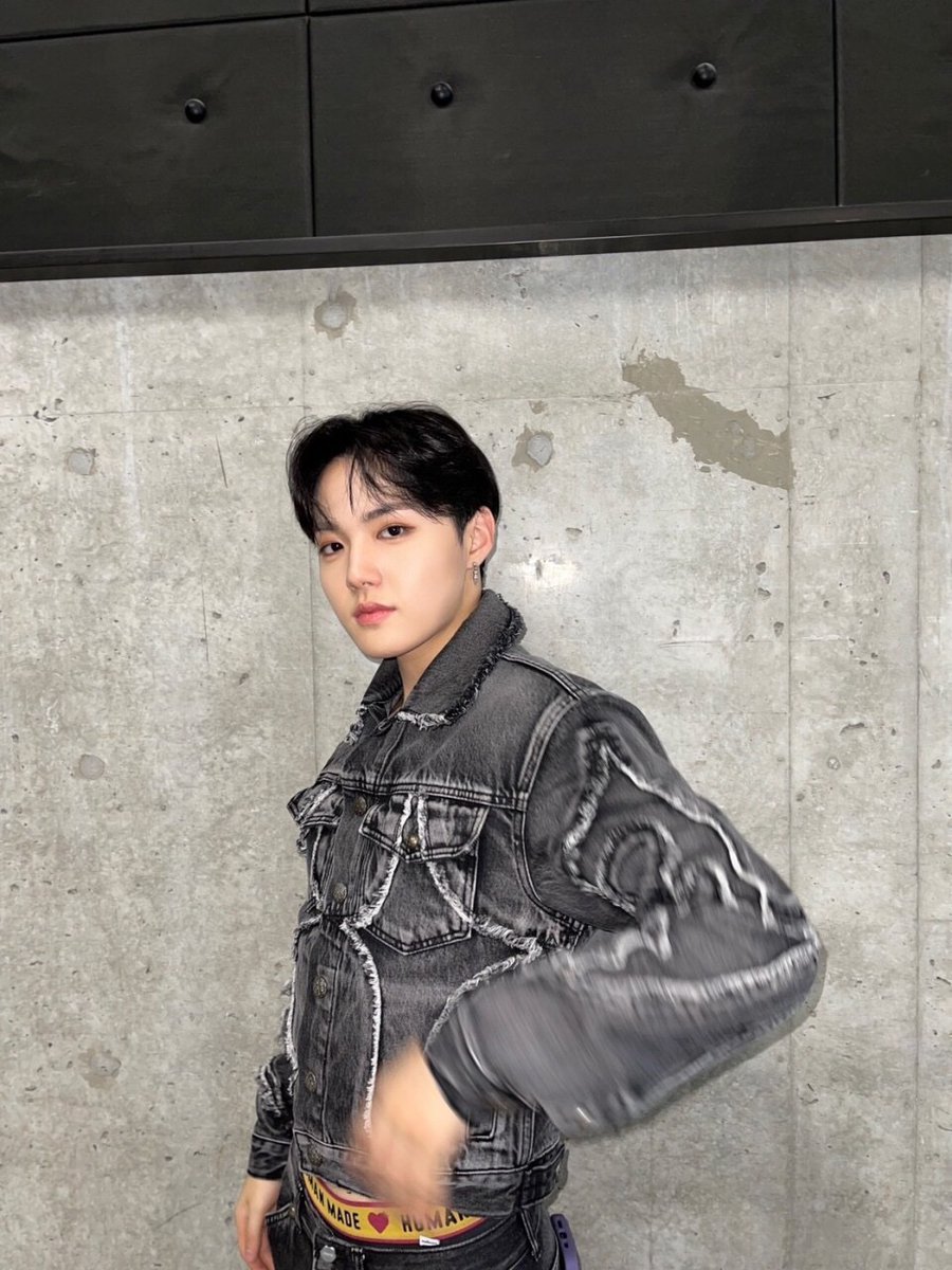 트메 나야 도영이 🤍

📖日本語翻訳✏️
トゥメ 僕だよ ドヨン🤍

✍️by #DOYOUNG #도영 #ドヨン