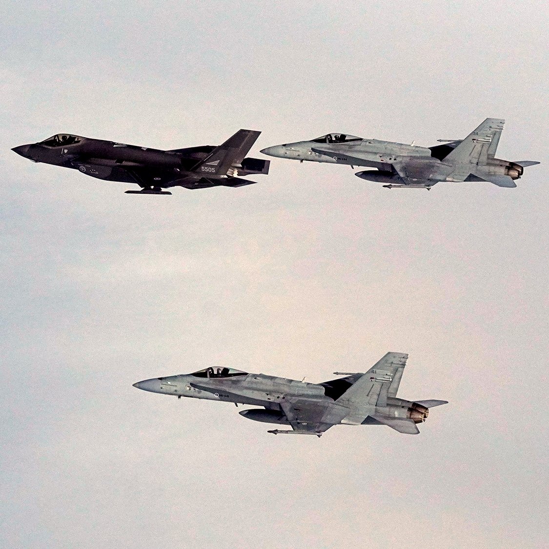 FinnishAirForce's tweet image. The Finnish Air Force road base exercise #Baana23 is organised in Tervo on 18-22 September 2023. For the first time, the exercise will see participation by the @Luftforsvaret F-35 fighters and @RoyalAirForce  Eurofighter Typhoons. Read more about Baana 23: ilmavoimat.info/baana23-en