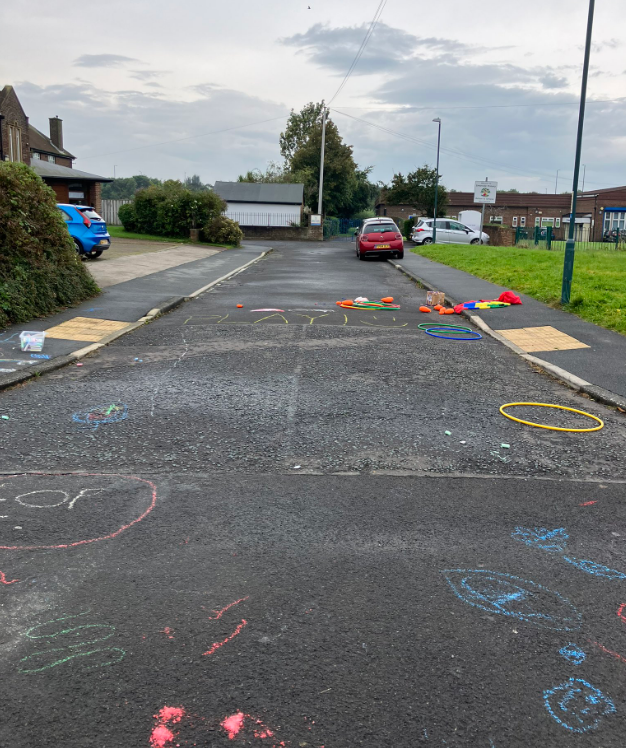 AliAtSchool's tweet photo. Brilliant launch at Simonside Primary in Jarrow this morning. Well done @HelenAtSchools &amp; thank you for all your brilliant support @STyne_Council @northumbriapol (not pictured - but can't wait to get pictures back from the photographer!) https://t.co/anqP1WeM0B