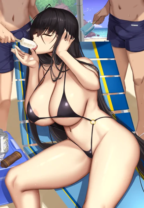 水着のお姉さんがアイスを食べさせてもらう微笑ましいイラスト 