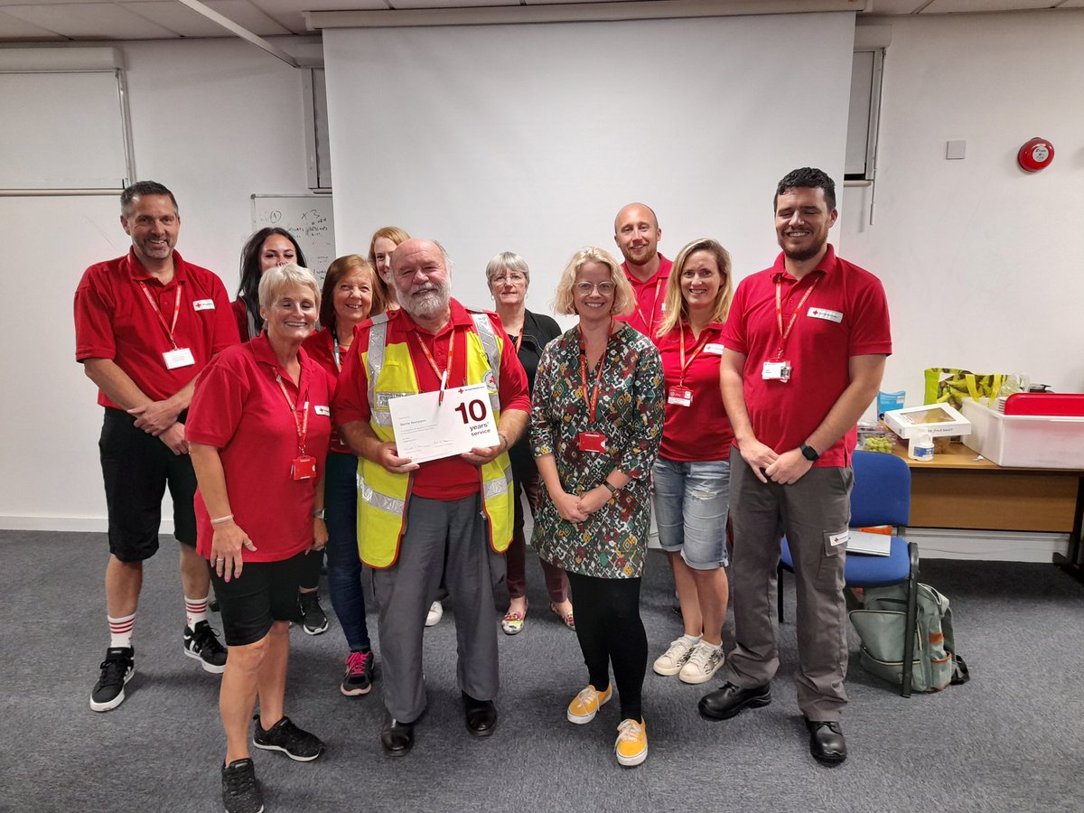 HSipthorp's tweet photo. An inspiring visit to #Dorset where I visited our @BritishRedCross team in @PooleHospital. We visited a 95 yr old lady that we had supported home a few days ago. 1/4 https://t.co/VmB3nwQr2M