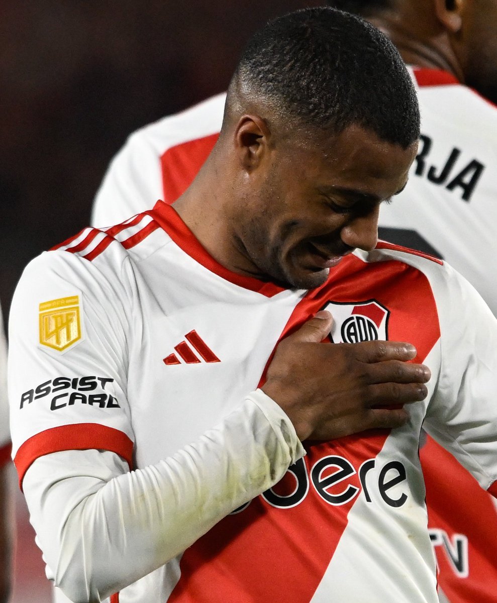 Feliz lunes para todos los enamorados de ese escudo ♥️