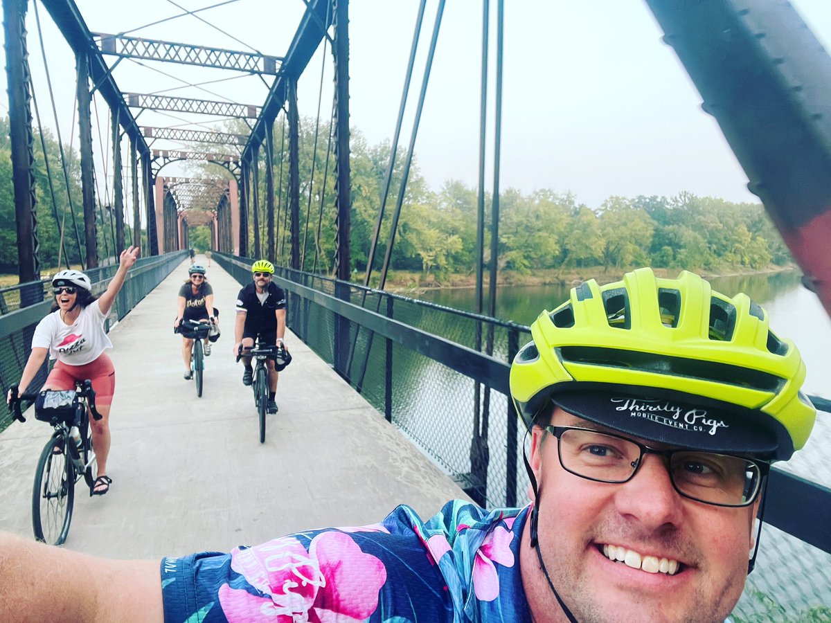 #smilingmiles pretty much sums up #weekendvibes #worktoplay #playtowork #cyclingtime #cyclist #cyclingfun #cyclingfriends #thirstypigseverywhere #thirstypigs