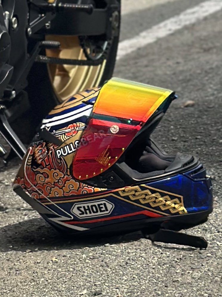yusc82_cbr's tweet photo. 納ヘルされました!
三つ目のヘルメット大事にします
#モテギ4
#Xfifteen
#xfourteen
#RPHA11
#HJC
#SHOEI
#ライコランド熊本 https://t.co/vqDFtyt3KE