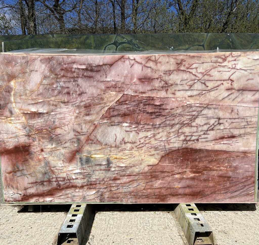 pisani_uk's tweet photo. Limited stock of this beautiful 20mm Cosmopolitan Quartzite. An absolutely breathtaking block😍

20mm / 3.09 x 1.79m

#Quartzite #Quartzites #naturalstone #usenaturalstone #stoneprojects #projects #viral #inspo #work #naturalstonesupplier https://t.co/cn4yMV0XeW