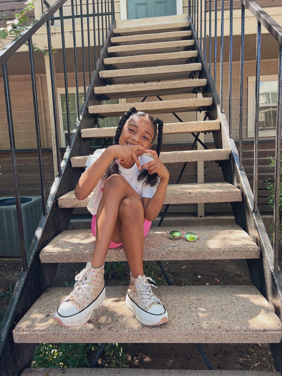 SentfromKali's tweet photo. I’m literally a MOM to all three of my BEAUTIFUL nieces 🥹✨ God did his thang & I couldn’t be more thankful .
#resteasysis 🤍🕊️ https://t.co/dfza88gGFM