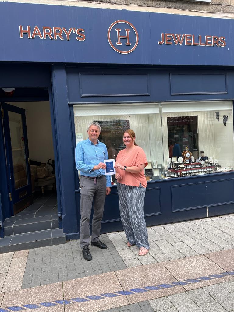 We're very fortunate to have one of the only town-based loyalty programmes in the south Scotland in Galashiels, with Mi Rewards. The programme means anyone who registers can win a  prize locally, like Chenoa, who recently won a £100 voucher for Harry's Jewellers.

#LoveGalashiels