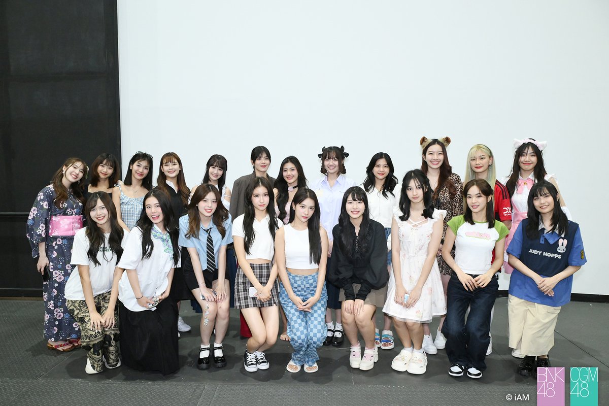 bnk48official's tweet photo. [💙🤍] #GinghamCheckTH_2Shot

ขอขอบคุณที่มาเจอและร่วมกิจกรรมกับพวกเรา BNK48 และ CGM48 ในงาน BNK48 4th Album “Gingham Check” 2-Shot Event ทั้ง 2 วันที่ผ่านมา

ไว้เจอกันใหม่นะคะ 🥰

#GinghamCheckTH
#BNK484thAlbum
#BNK48 #CGM48 https://t.co/VARmshYET2