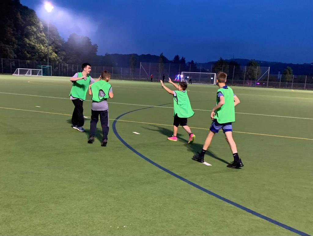OneinaMillion_'s tweet photo. #OiamCharity ⚽️ Streetwise kicked off to a flying start across our hubs on Friday 

🥇Streetwise #Keighley starts TONIGHT at Beckfoot Oakbank 

#TheBeautifulGame #Streetwise #Engage #RespectYourself #RespectOthers #RespectYourEnvironment https://t.co/v8Cm60jkfg