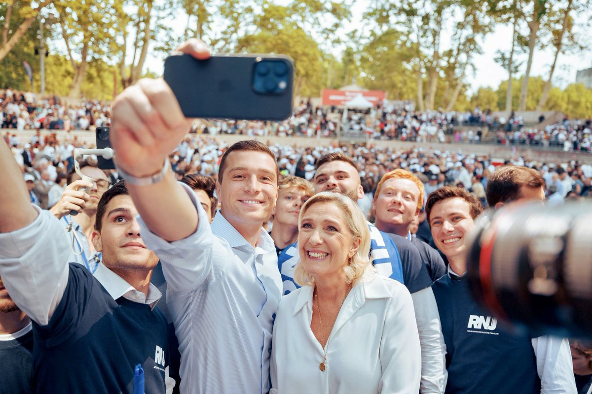 C’était #Beaucaire !
Grande réussite pour ces estivales d’une belle ferveur patriote. 🇫🇷 

Cap sur les élections européennes du 9 juin 2024 !

#EstivalesRN2023 #VivementLe9Juin