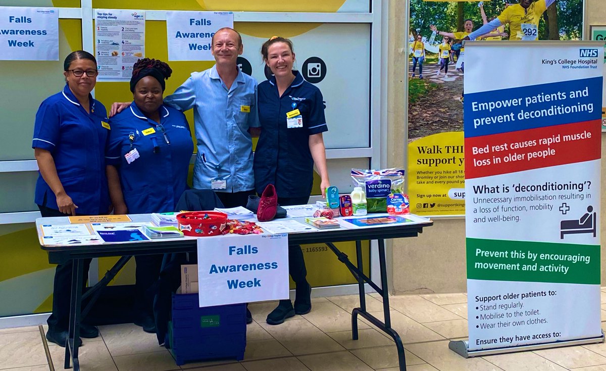 helenf_1's tweet image. Falls Awareness Week @KingsCollegeNHS Empowering patients with information &amp;amp; expert advice today #harmfreecare &amp;amp; showcasing the new enhanced #carer badges