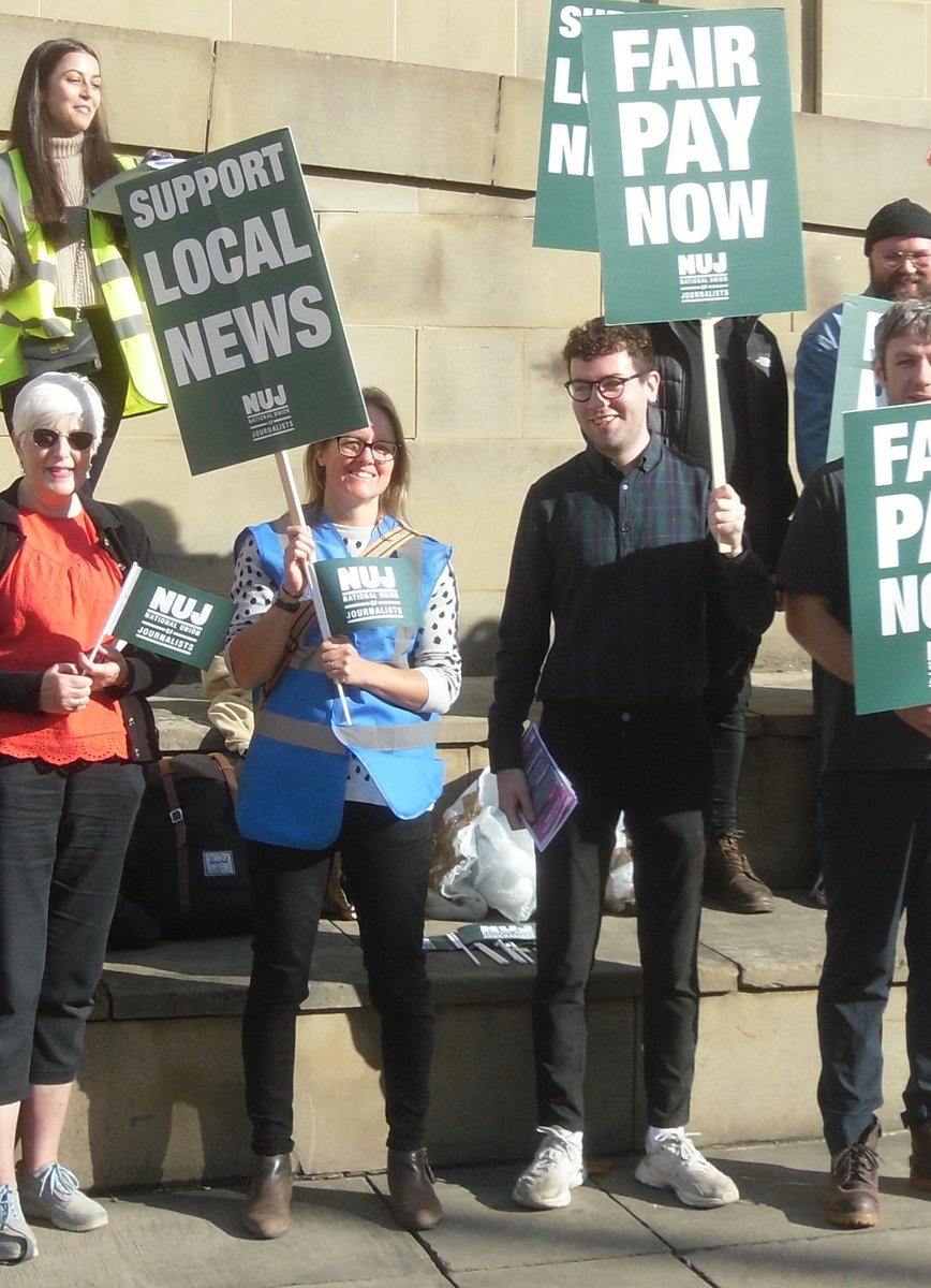 The struggle for news, as seen on the streets of Yorkshire this morning - the struggle takes many forms, including the current #NationalWorldStrike. #Solidarity #NewsValues mdpi.com/2673-5172/4/3/…