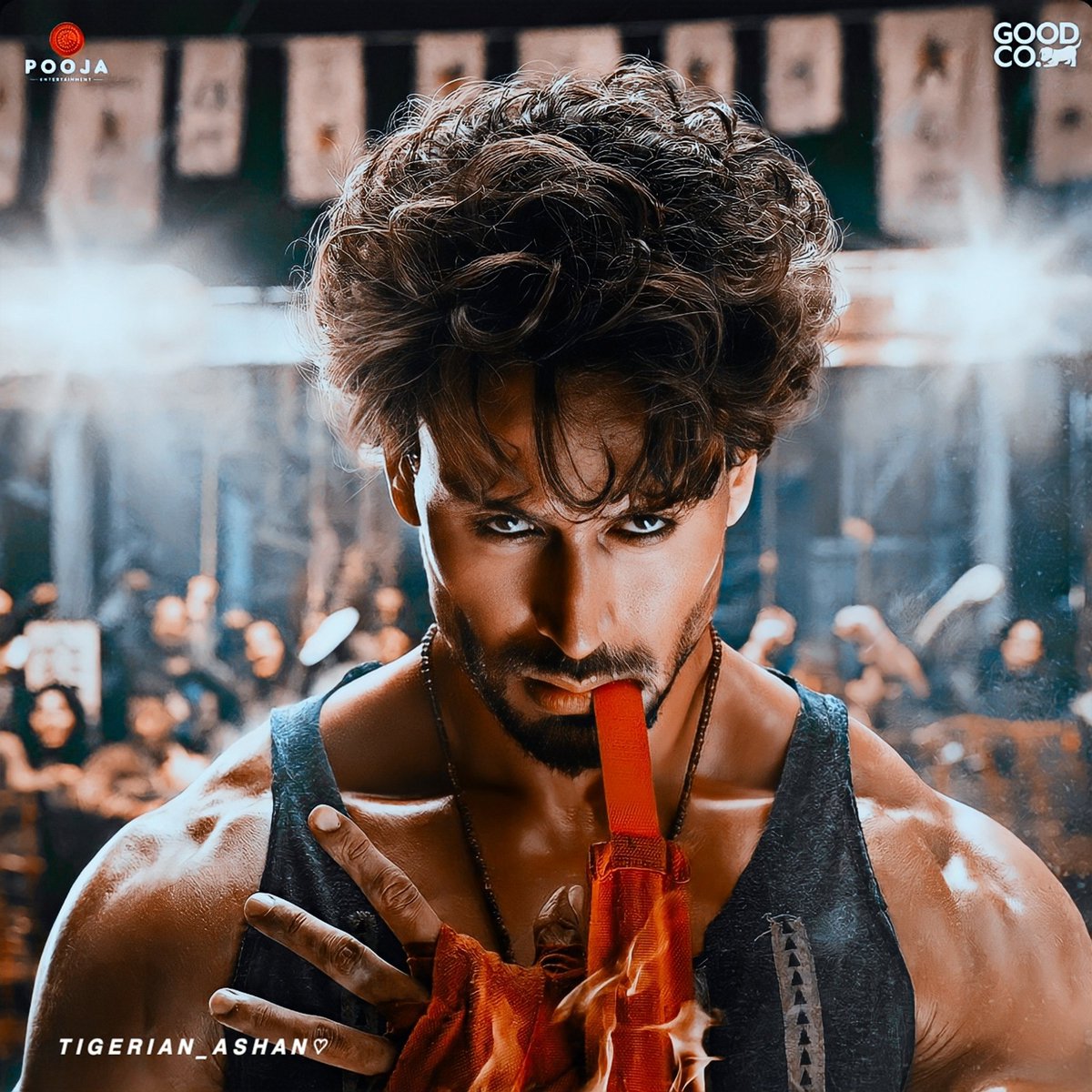 crushaapka's tweet photo. Goosebumps!! 🔥
Imagine Jab Ganapath Action Karega 🥵
#Ganapath #GanapathFirstLook https://t.co/5wuFHqqX7A