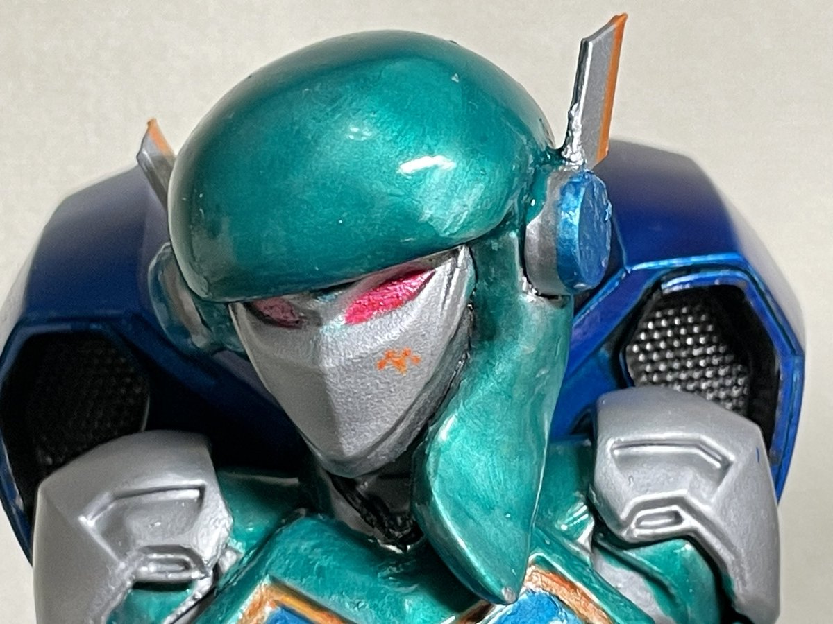 Yattaze_Carabus's tweet photo. IRON OWL ついに完成！

マーベルレジェンドのアイアンハートにプラ板や3Dプリンターで作ったパーツを組み合わせたものを塗装して作った！

プリマジのあうるちゃんとめが姉ぇがMCUの世界で未知なる脅威に備えてアイアンマンのようなスーツを作っているところを想像してたら作りたくなったのだ！ https://t.co/ulDwem12cC
