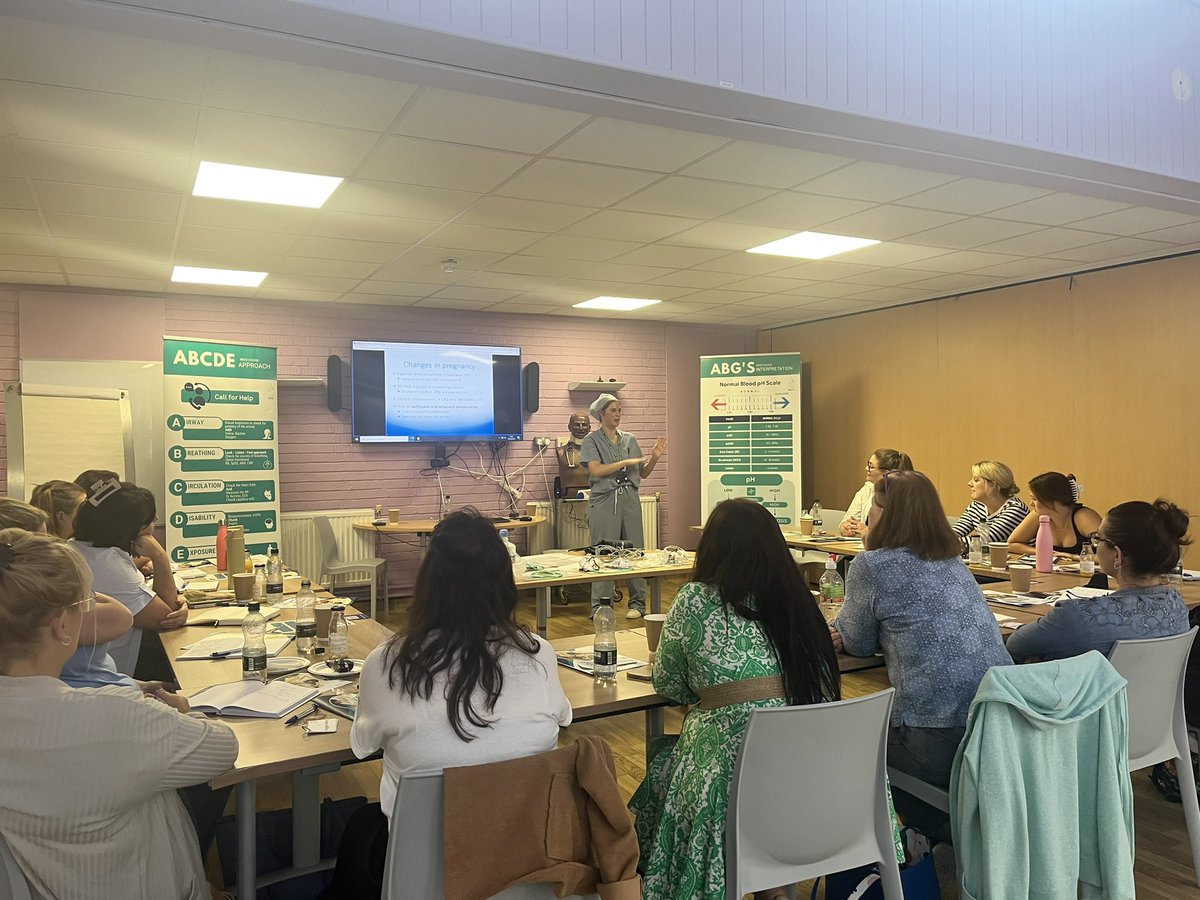 The MECU course is well underway! Here’s our anaesthetic registrar teaching midwives from <a href="/ESHTNHS/">East Sussex Healthcare NHS Trust</a> and <a href="/DarentValleyHsp/">Dartford and Gravesham NHS Trust</a> and about cardiac issues in pregnancy. #maternalcriticalcare #maternityenhancedcare #healtheducationengland #maternity <a href="/MedwayMaternity/">Medway Maternity</a> <a href="/Medway_NHS_FT/">Medway NHS Foundation Trust</a>