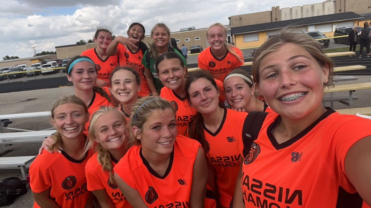 EmmaDal60304813's tweet photo. Made the most of are time this weekend down in lowa! Tied are first game 2-2 and won are second 5-1!
These are national league game!
#goevo @ClubEvoSoccer https://t.co/UDVq1Yg9yy