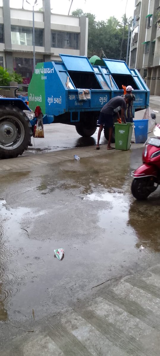 સ્વચ્છ હી સેવા -૨૦૨૩  અંતર્ગત સ્વચ્છ ભારત મિશન-ગ્રા. યોજના હેઠળ પારડી તાલુકામાં ડોર ટુ ડોર, સ્વચ્છતા શપથ, તેમજ ગ્રામ્ય સ્તરે સ્વચ્છતાને લગત રંગોળીની પ્રવૃતિ કરવામાં આવી. . #SHS2023 #SwachhBharat #GarbageFreeIndia
<a href="/SwachhBharatGov/">Swachh Bharat Urban</a>  <a href="/PMOIndia/">PMO India</a> <a href="/SBMR_Gujarat/">Swachh Bharat Mission- Gramin, Gujarat</a>
<a href="/DDO_VALSAD/">DDO Valsad</a>