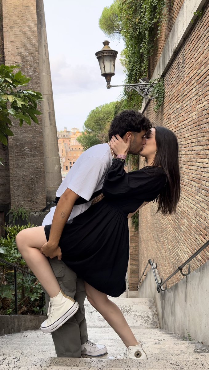 6 meses ya desde que decidimos emprender este camino juntos, gracias por ser mi compañera de vida. Te quiero gordita 💚.