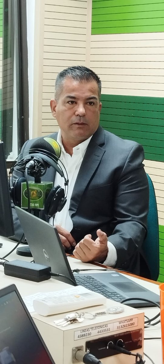 EMCALIoficial's tweet photo. "El propósito de la creación de #Emcaled es generar más ingresos para Emcali, cumplimiento con todos los elementos de una filial". @fulvioleonardos en @AlertaCalidad 📻 https://t.co/MWhwWl1Dwe