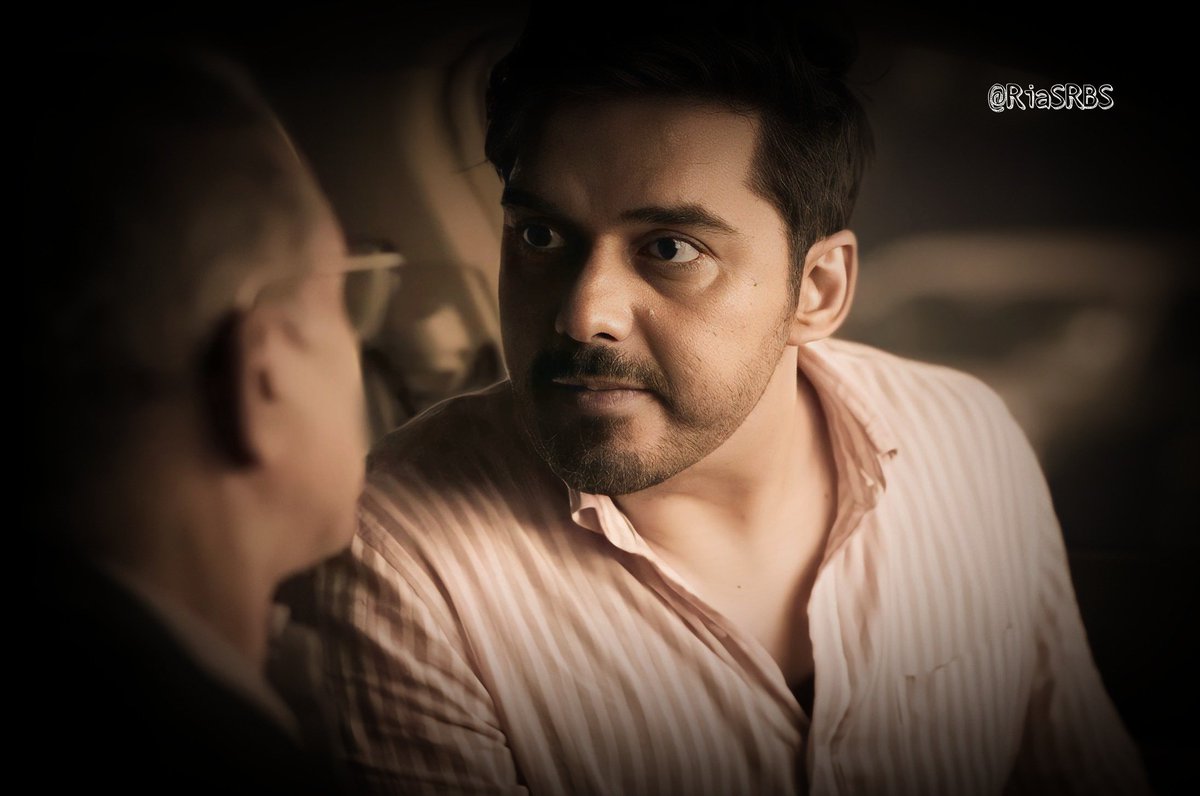 RiaSRBS's tweet image. Here&apos;s another simp worthy man in the show, Ehsan- The Real Hero!🫠

Would love to see SV in a  villainous role in the future(not in this show please 😅)- he&apos;d definitely excel in it.

#KathaAnkahee #Ehsan