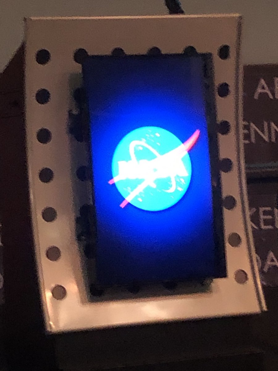SkolKeyman's tweet photo. How do we start the Planetary Society’s #DayOfAction to help #FundNASA?   A briefing at NASA HQ!! https://t.co/vJezysnn69