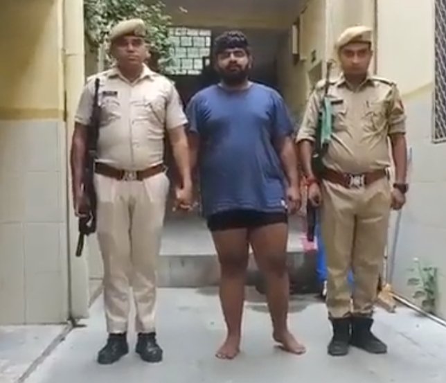 आपका हीरो कौनसा है ?
1-देश का हीरो                   2-देशद्रोहियों का हीरो