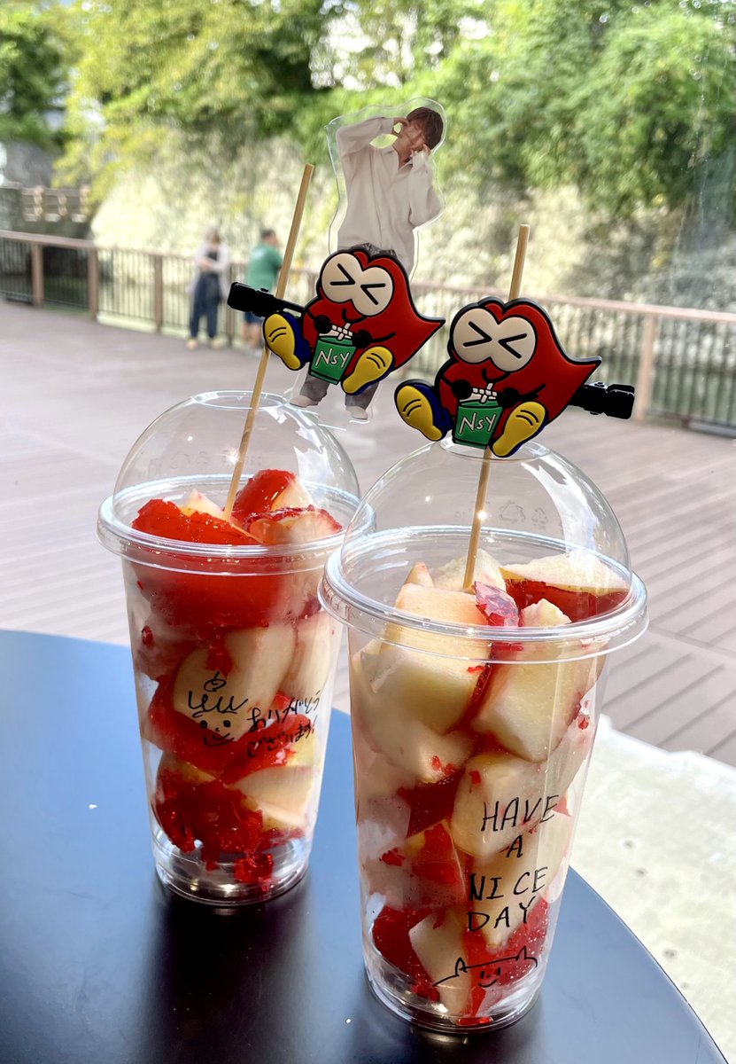 ___yu_lip's tweet photo. ·

09.17 in Shizuoka 🍵🤝🏻

みんなのレポ見てて、手がもちもちってどういうこと?(笑)って思ってたけどまじでもちもちだったすんごく意味わかったﾓﾁﾓﾁ
お顔も本当に綺麗すぎてとっても美しかった♡⃛

あゆたん1日楽しすぎたよありがとう💖

#nissy 
#NissyMeetsYou https://t.co/VJXWM5QcUc