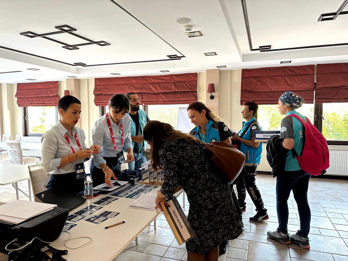 saglikcanakkale's tweet image. 📌 #EuModex Çanakkale Tatbikatı

Medikal kurtarma senaryolarının ağırlıklı ele alınacağı tatbikatın startı verildi. 

AB üye ve katılımcı ülkelerin sağlık afet ve acil durumlarına hazırlıklı olma ve yanıt kapasitelerini güçlendirmeyi hedefleyen tatbikat 22 Eylül&apos;de sona erecek.