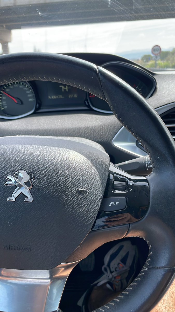 Acabo de recoger mi Peugeot 308 del taller (el ADBlue no deja de darme problemas).
¿Cuanto me durará? <a href="/PeugeotES/">Peugeot España</a>  <a href="/Peugeot/">Peugeot</a> <a href="/afectadosAdblue/">Afectados Adblue Grupo PSA</a> 

PD: No os compréis un Peugeot