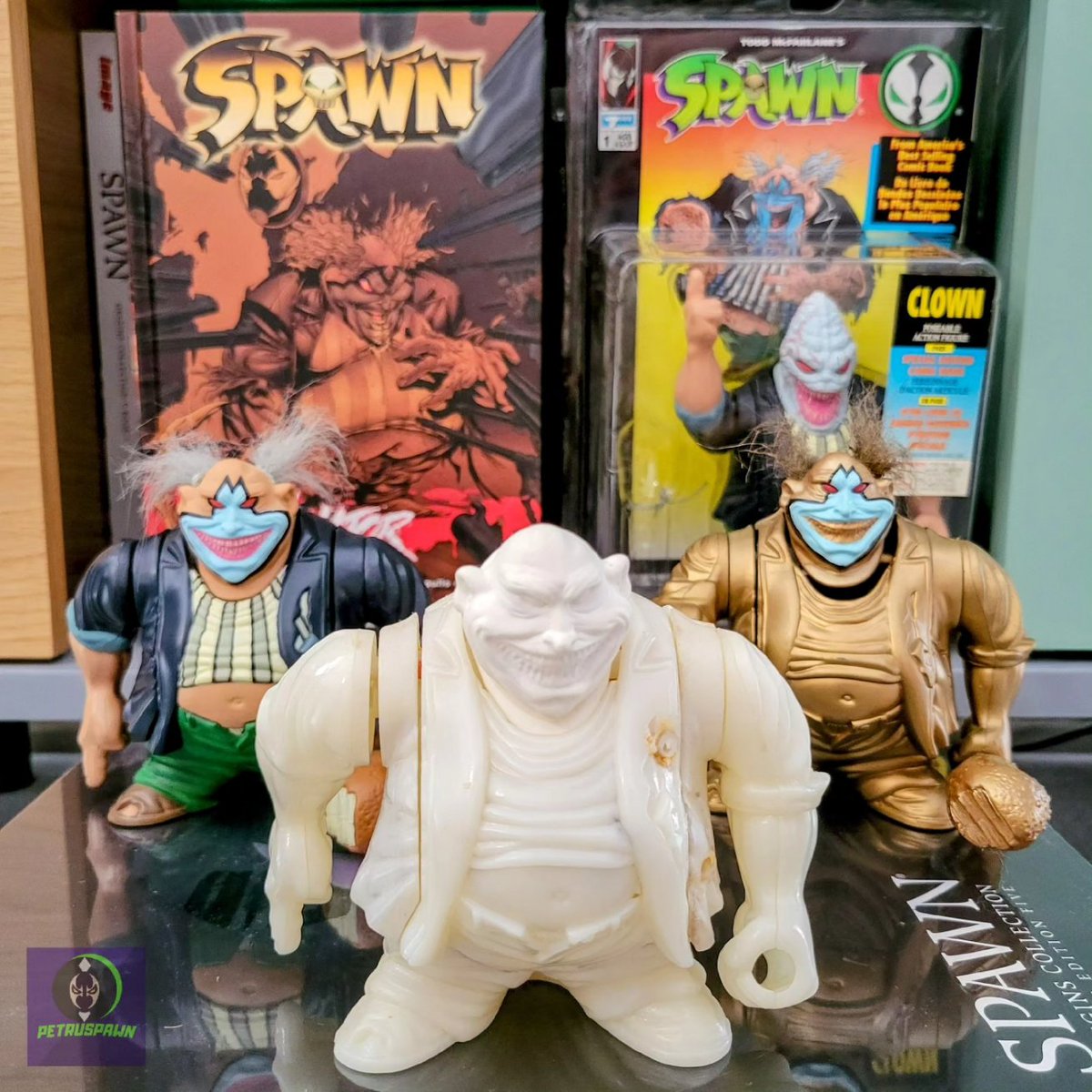 PetruSpawn's tweet photo. A true piece of history!
@PetruSpawn is proud to show you a test shot prototype figure of the very first Clown figure ever produced!
Do you remember turning his arm to try to change his head into the monster form head?
#spawnseries1
#spawntoys
#spawnfigure
#spawnclown
#spawn https://t.co/suQkAwQorx